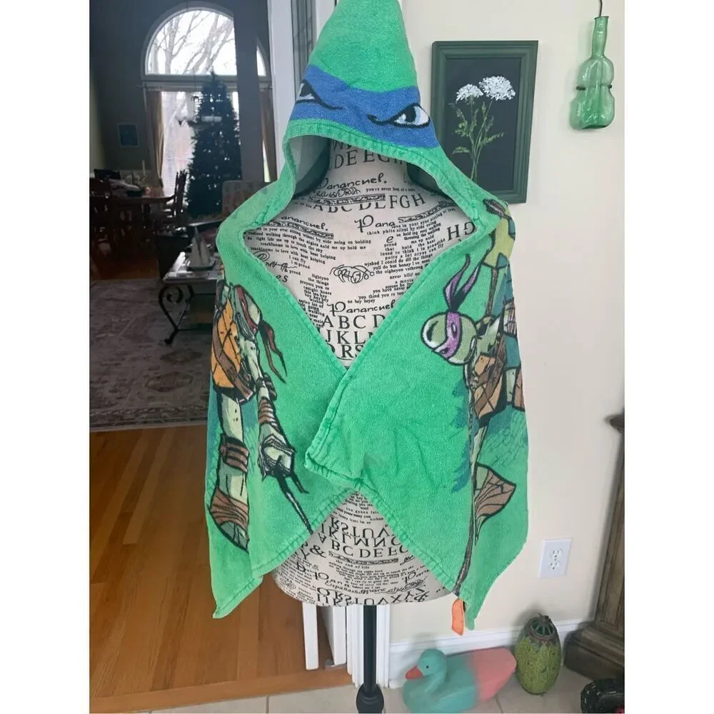 Nickelodeon Teenage Mutant Ninja Turtles Hooded Cape Bath Towel LEONARDO